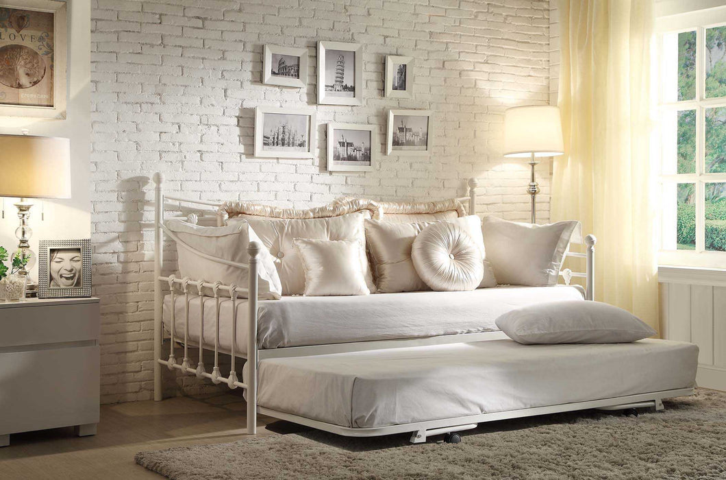 *Avon Day Bed with Trundle