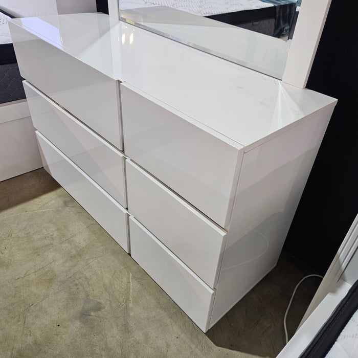 White Veronica 6 Drawer Dresser with Mirror