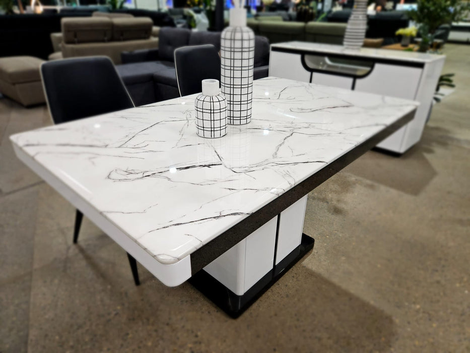 6 Seater Tasman Dining Table