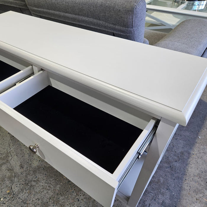 Hampton 1.76m Console Entryway Table - White