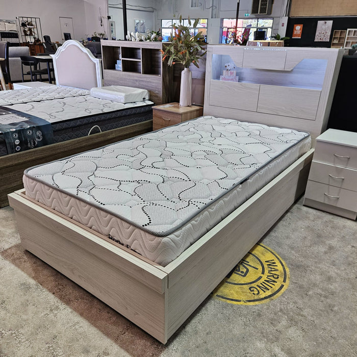 Chicago King Single Bed, Cream White Wash
