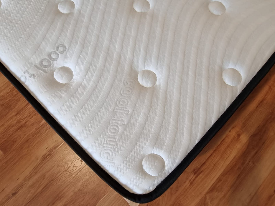 Posture Luxury Mattress, MEDIUM