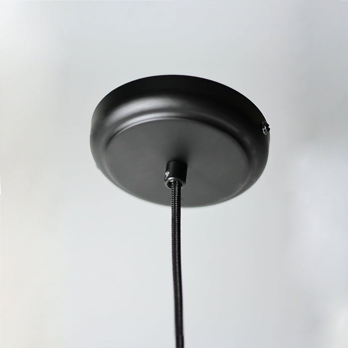 Capsule Ratten Pendant Light