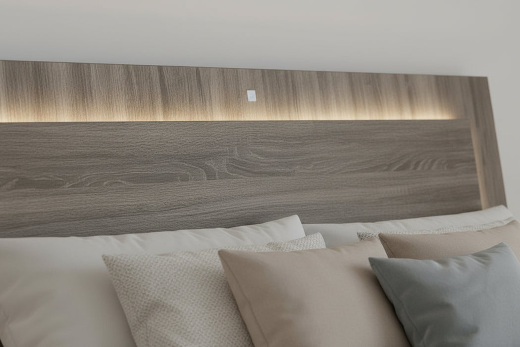 Manhattan Queen Bed with Gas Lift Storage in Mocha Oak