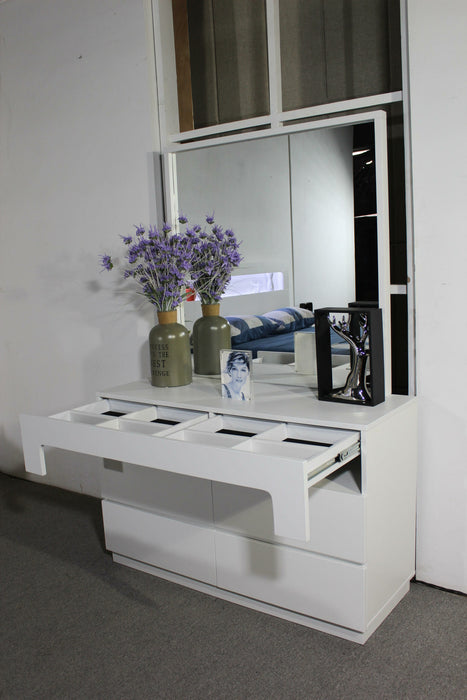 Paddington Dresser with Mirror