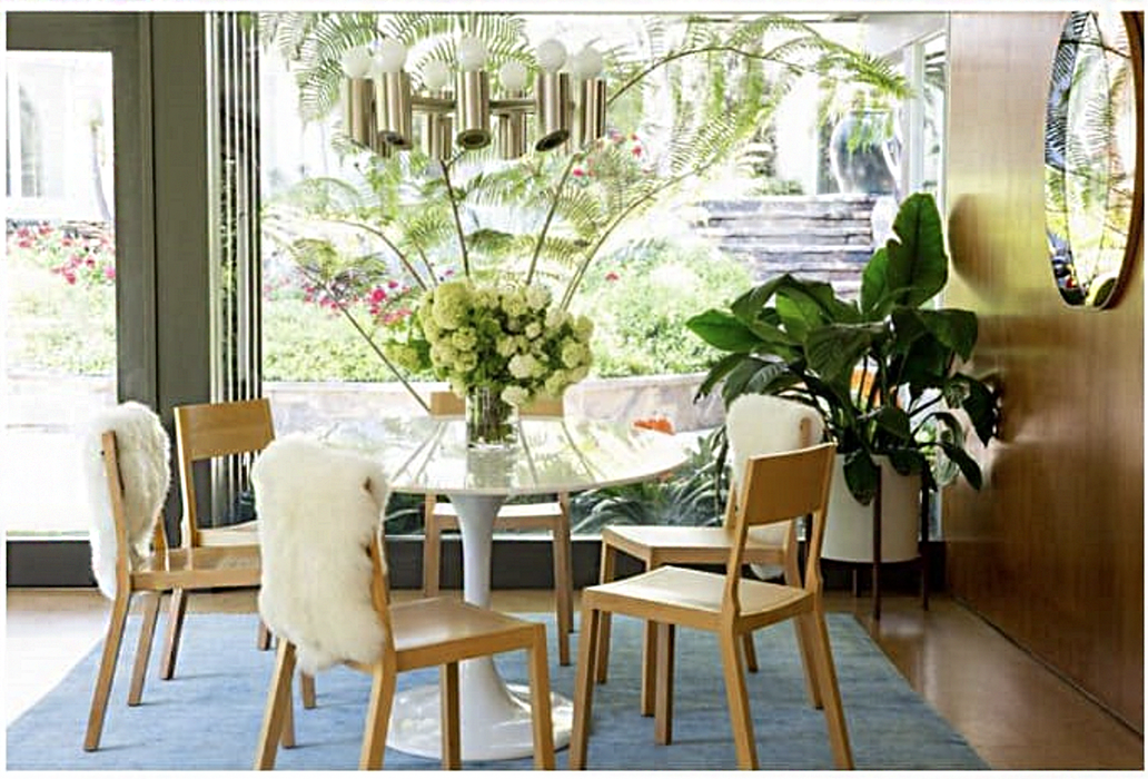 Espana Tulip Round Dining Table, White