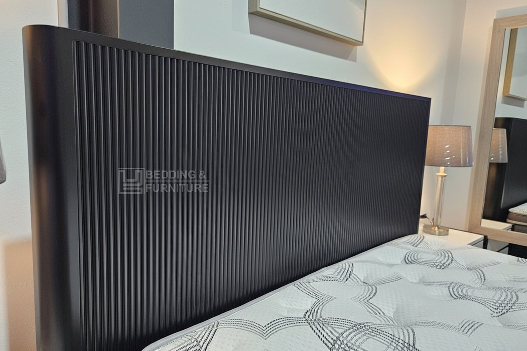 Lj Furniture Lisbon Storage Queen Bed in Black