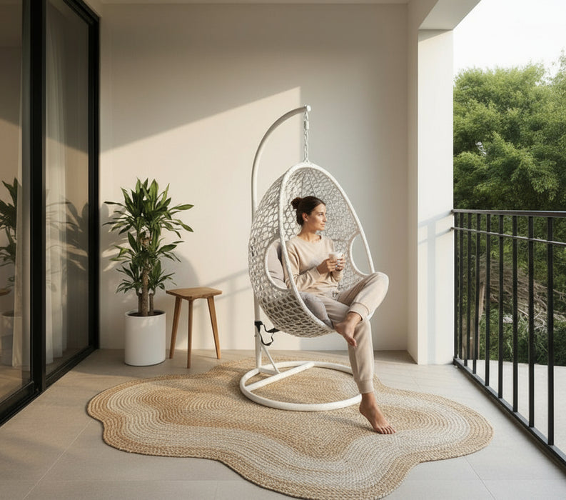 Kadu Swing Pod Hanging Chair White