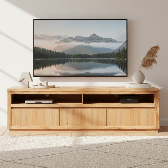 Highland Entertainment Unit - Tasmanian Oak
